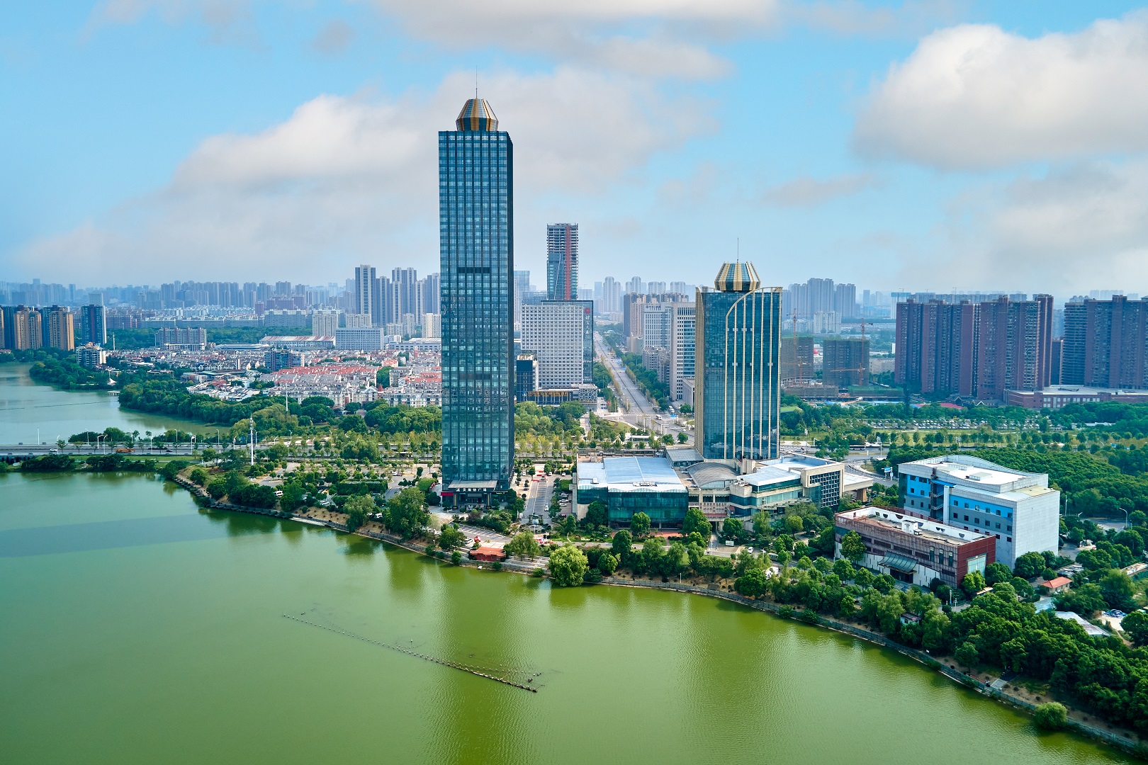 https://huixiaotong.oss-cn-shanghai.aliyuncs.com/uploads/20240819/2d6da19dcdef8cc03bff0ba8938da7df.jpg